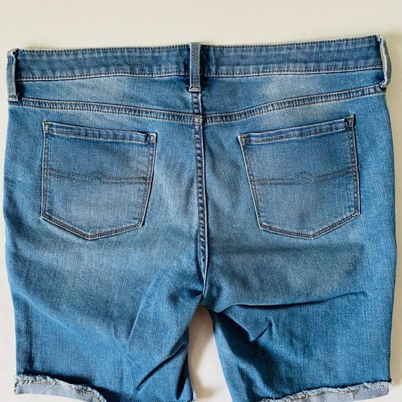 Arizona Jean Co Womens‎ Blue Denim Stretch Distressed Shorts Sz 11 - Picture 6 of 10